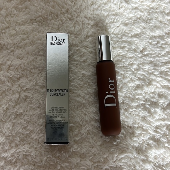 DIOR BACKSTAGE FLASH PERFECTOR CONCEALER- 8N - Picture 3 of 4